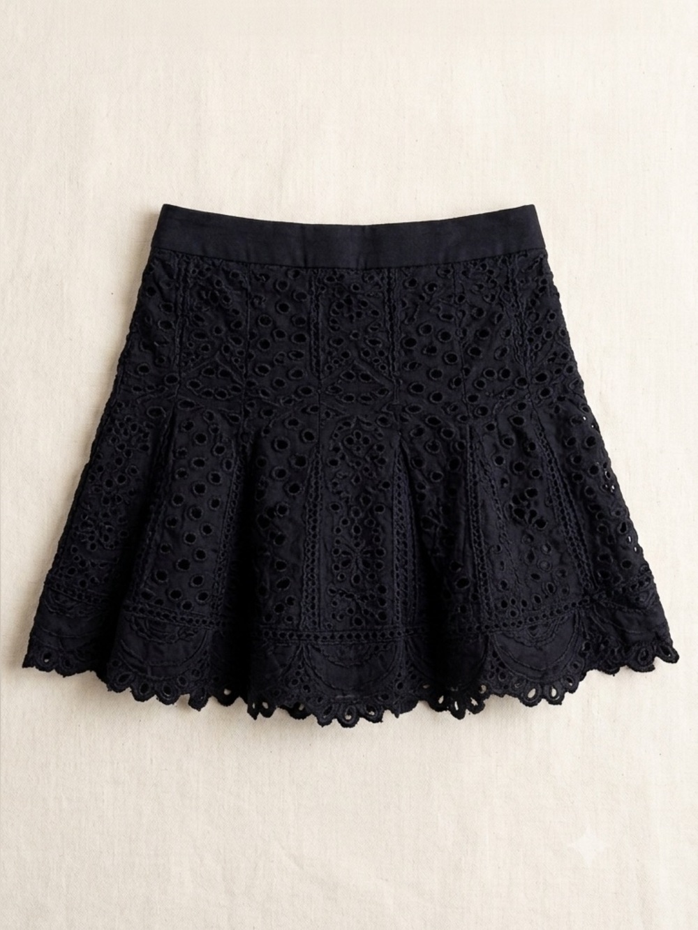 BCBGMaxAzria Black Eyelet Lace Mini Skirt Fit & Flare Whimsigoth Boho Women’s S